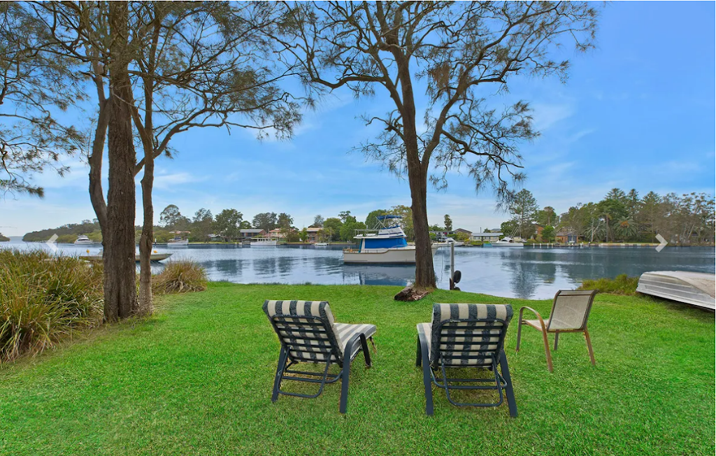 Dawn To Dusk River Retreat | 230 Dora St, Dora Creek NSW 2264, Australia | Phone: 1300 737 045