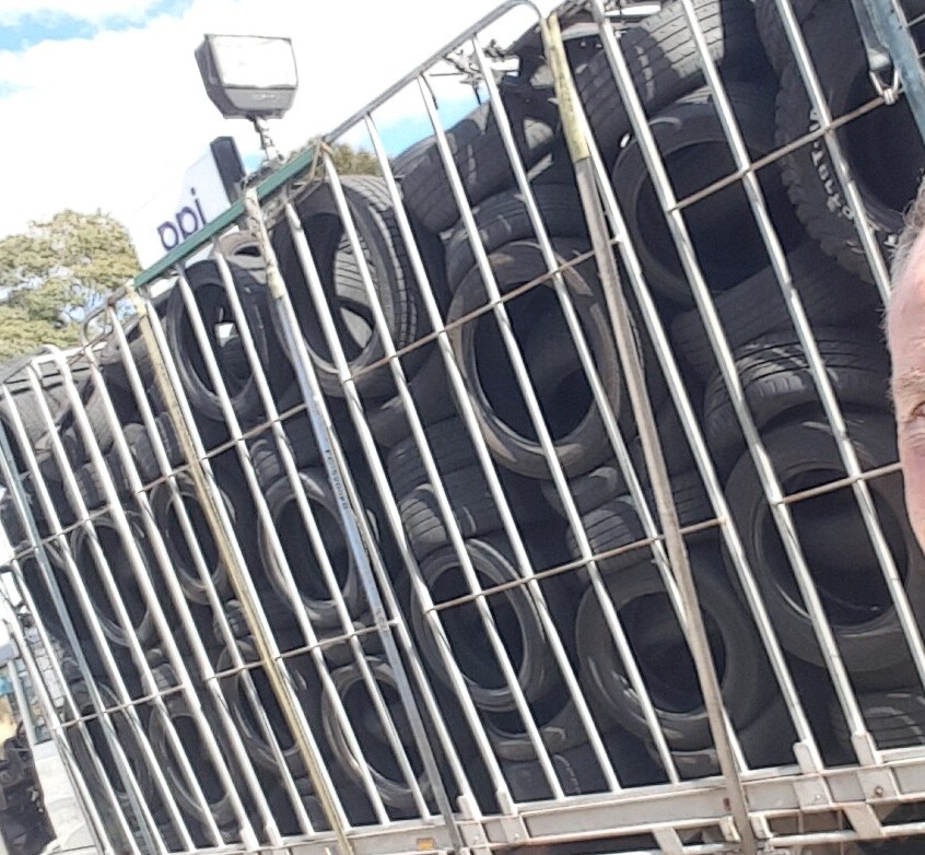 Hawkesbury Truck Tyres | 8/31 Groves Ave, Mulgrave NSW 2756, Australia | Phone: 1800 289 737