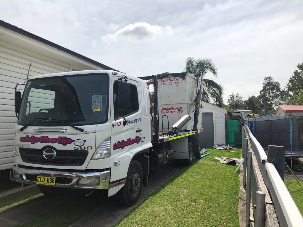 Skip The Tip Newcastle Skip Bins | 56 Kalaroo Rd, Redhead NSW 2290, Australia | Phone: 0414 375 375