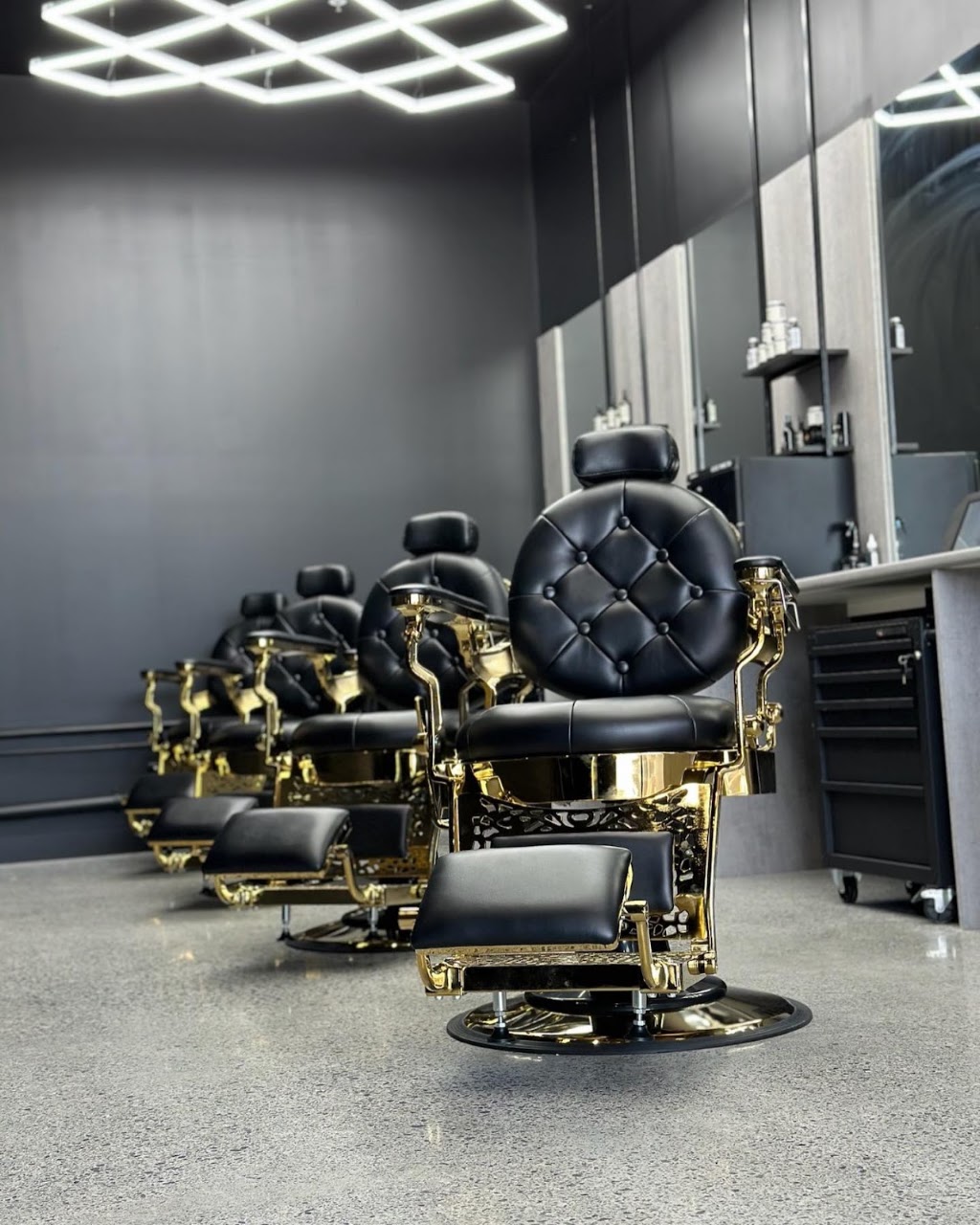 C & J Barbers Bellmere | 96/110 Bellmere Rd, Bellmere QLD 4510, Australia | Phone: (07) 5433 0951