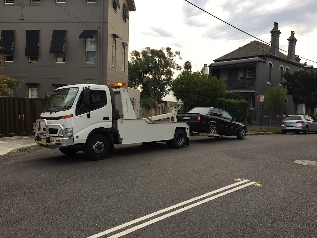 Cleveland Street Towing |  | 9 Booralee St, Botany NSW 2019, Australia | 0293182200 OR +61 2 9318 2200