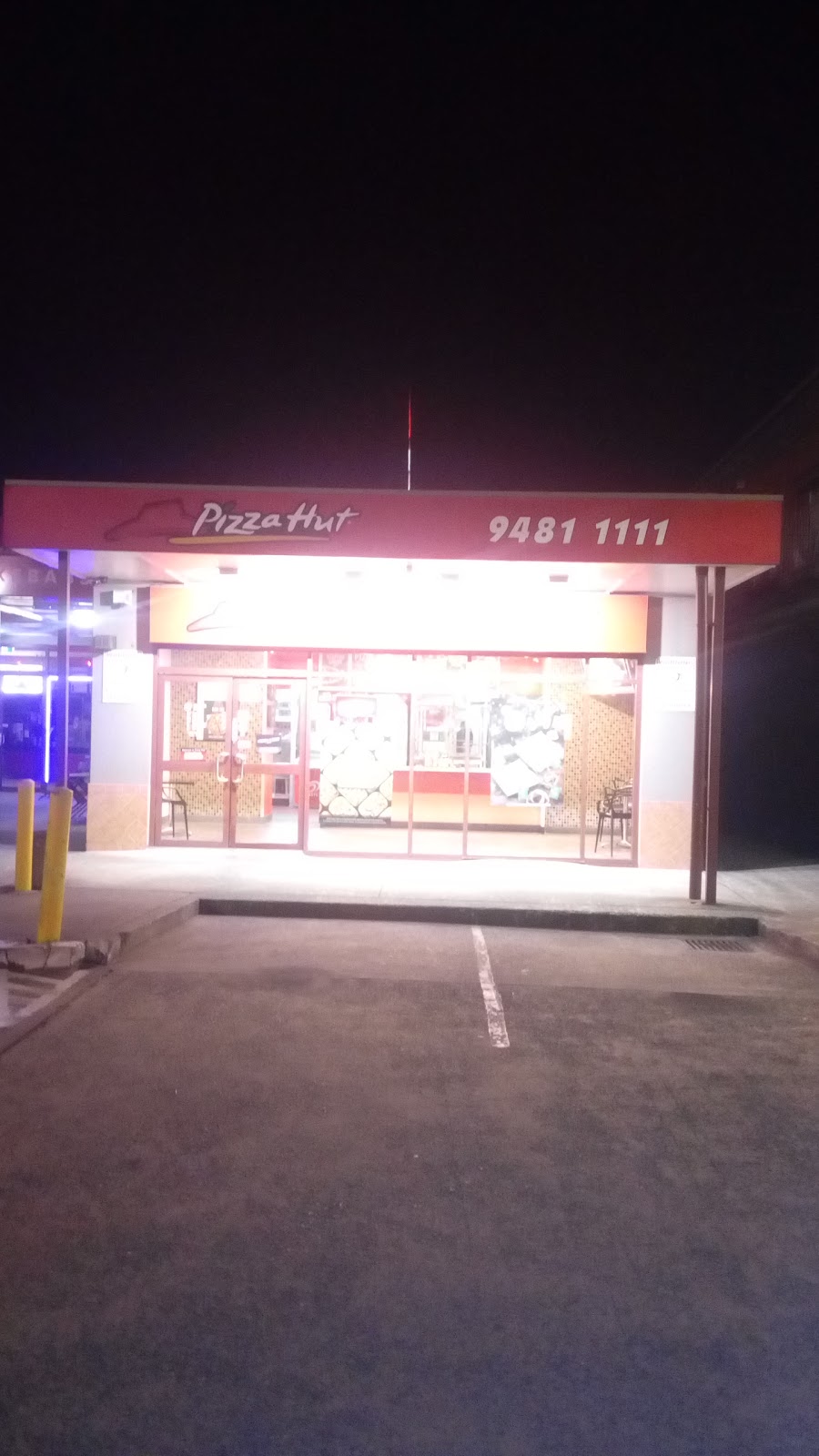 Pizza Hut Moorebank | 271-273 Newbridge Rd, Moorebank NSW 2170, Australia | Phone: 13 11 66