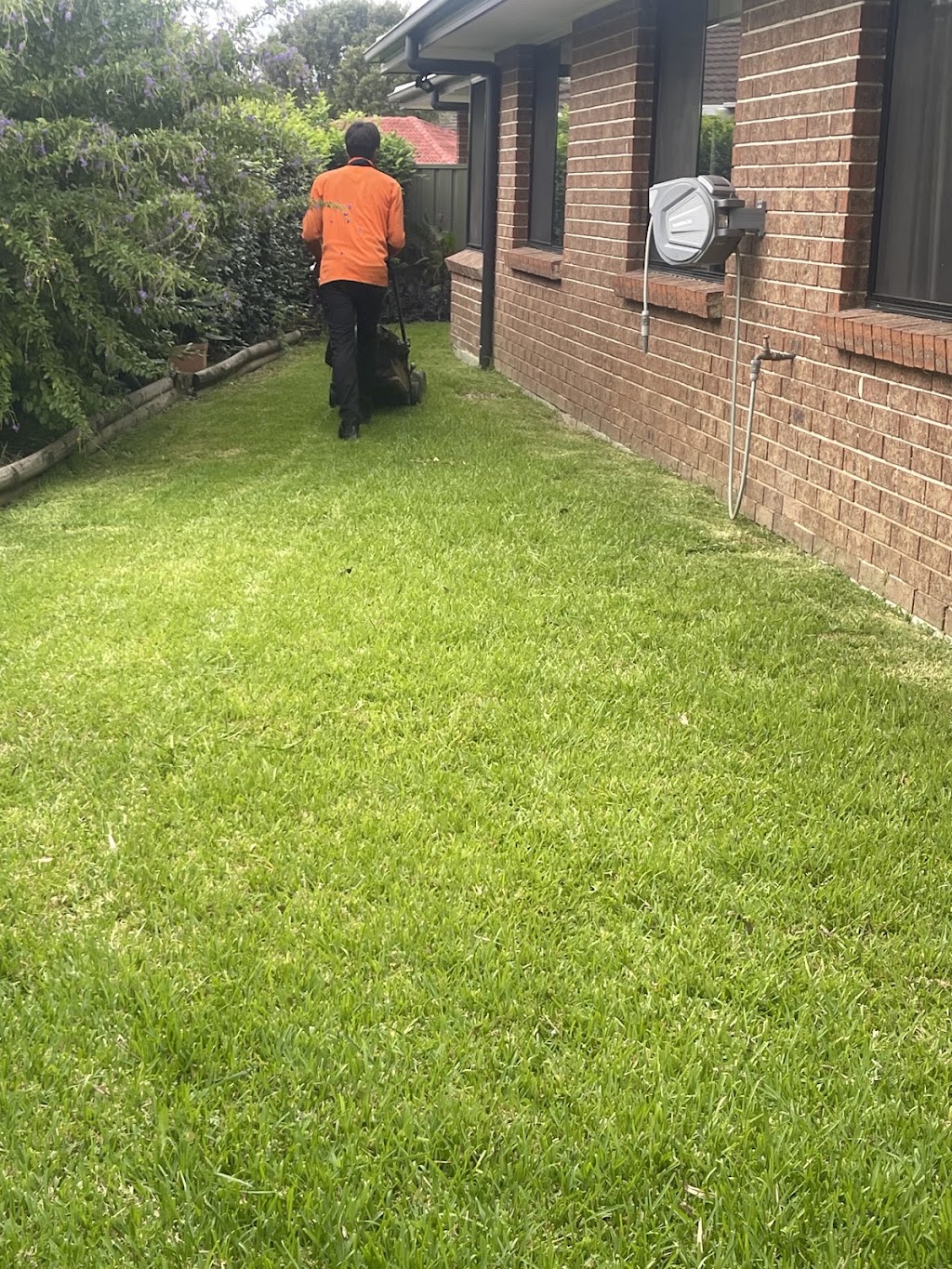 DK Facility Services | 36 Fleet Ave, Jordan Springs NSW 2747, Australia | Phone: 0421 599 660