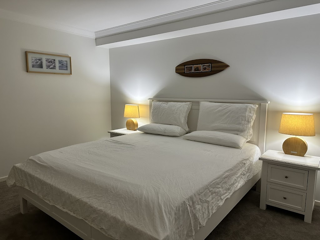 Ocean View Coastal Escape Near Diamond Beach | 21a Red Head Rd, Red Head NSW 2430, Australia | Phone: 0403 830 383