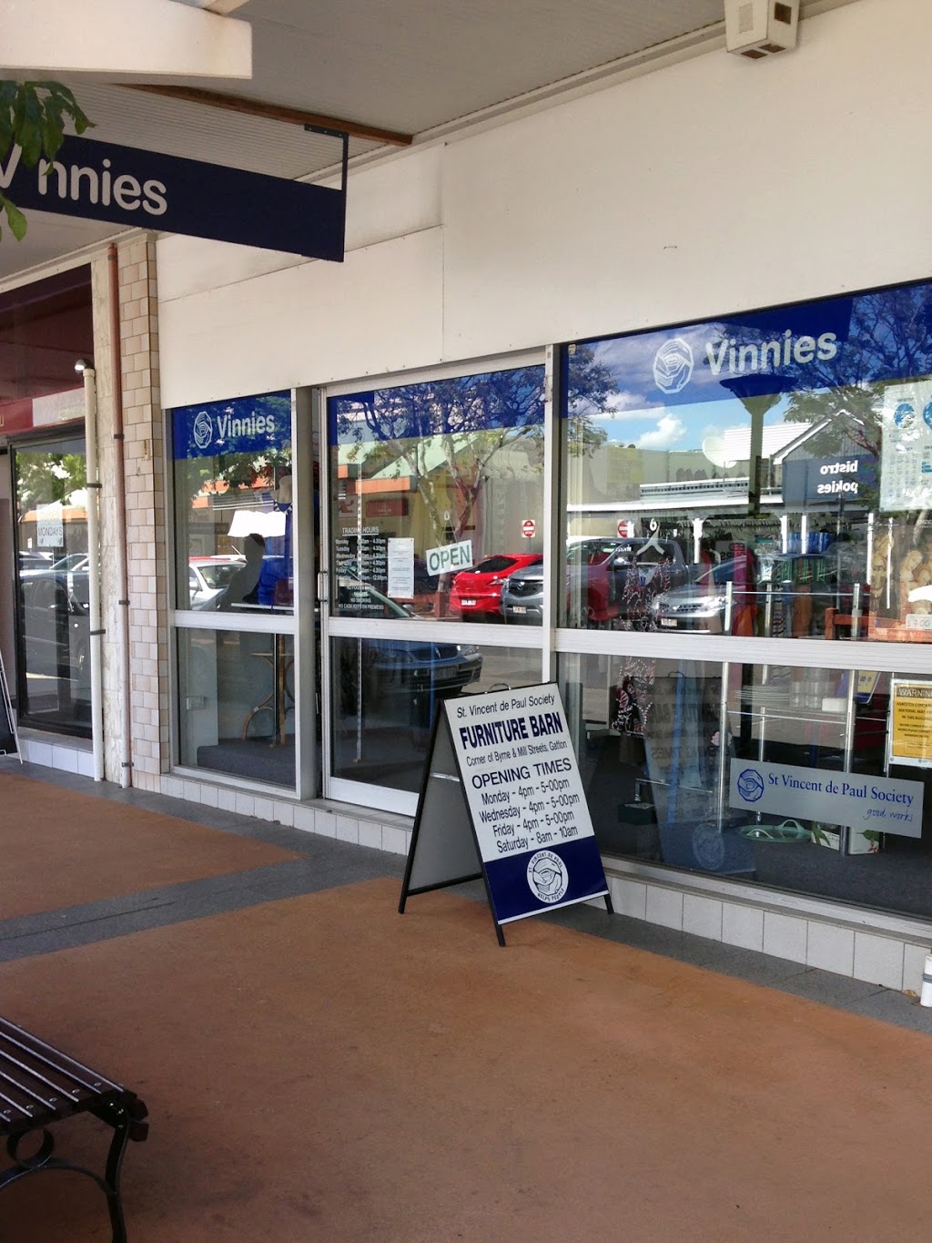 Vinnies Gatton | store | 9 Railway St, Gatton QLD 4343, Australia | 0754622644 OR +61 7 5462 2644