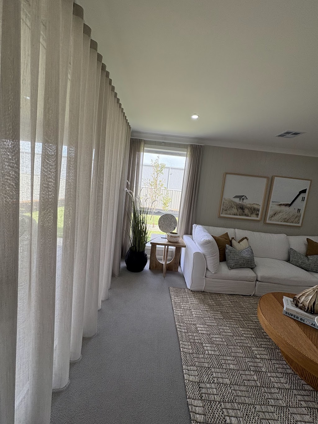 TJ PAINTING GROUP PTY LTD | 73 Wattlebird Dr, Lara VIC 3212, Australia | Phone: 0414 548 607