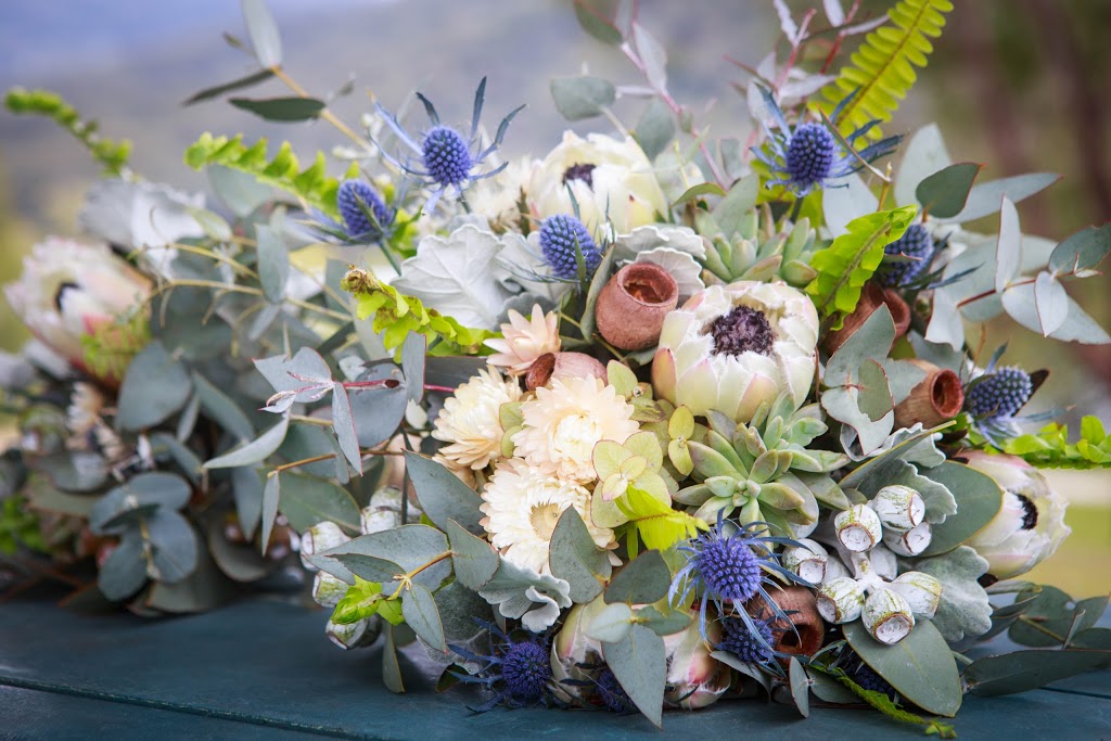 Flowers with Love | florist | Shop 3A/37 Jerrabomberra Pkwy, Jerrabomberra NSW 2619, Australia | 0262558355 OR +61 2 6255 8355