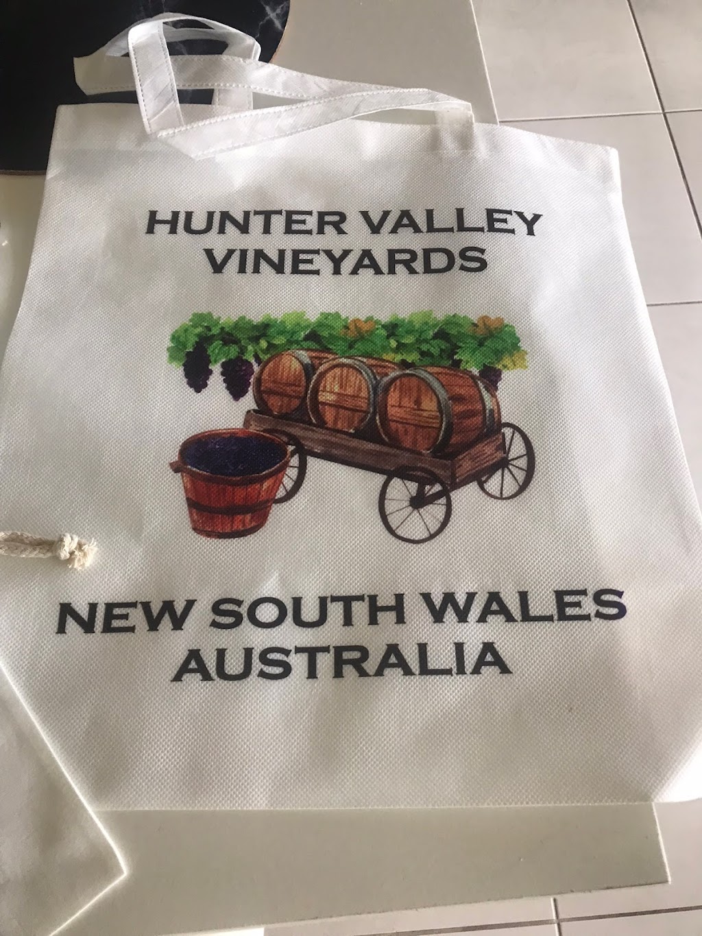 Hunter Valley Souvenirs | Hunter Valley Gardens Shopping Village, Shop 5/2090 Broke Rd, Pokolbin NSW 2320, Australia | Phone: 0428 948 899