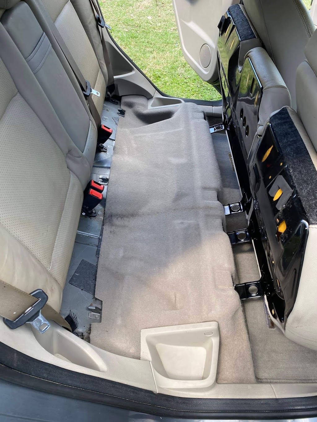 Deadset Detailing | 373 Chatswood Rd, Shailer Park QLD 4128, Australia | Phone: 0435 025 065