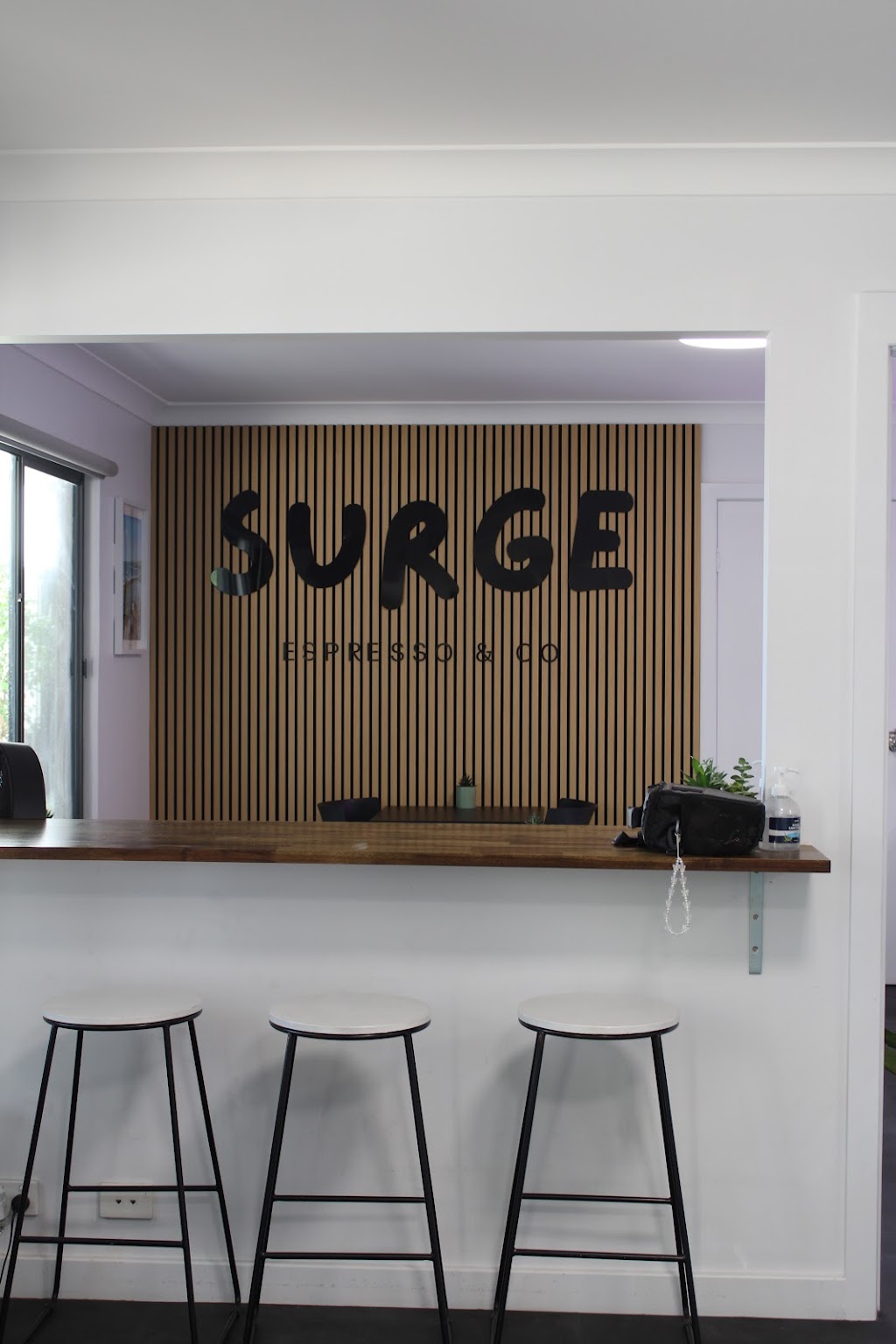 Surge Espresso & Co | 66A Kalaroo Rd, Redhead NSW 2290, Australia | Phone: 0494 149 022