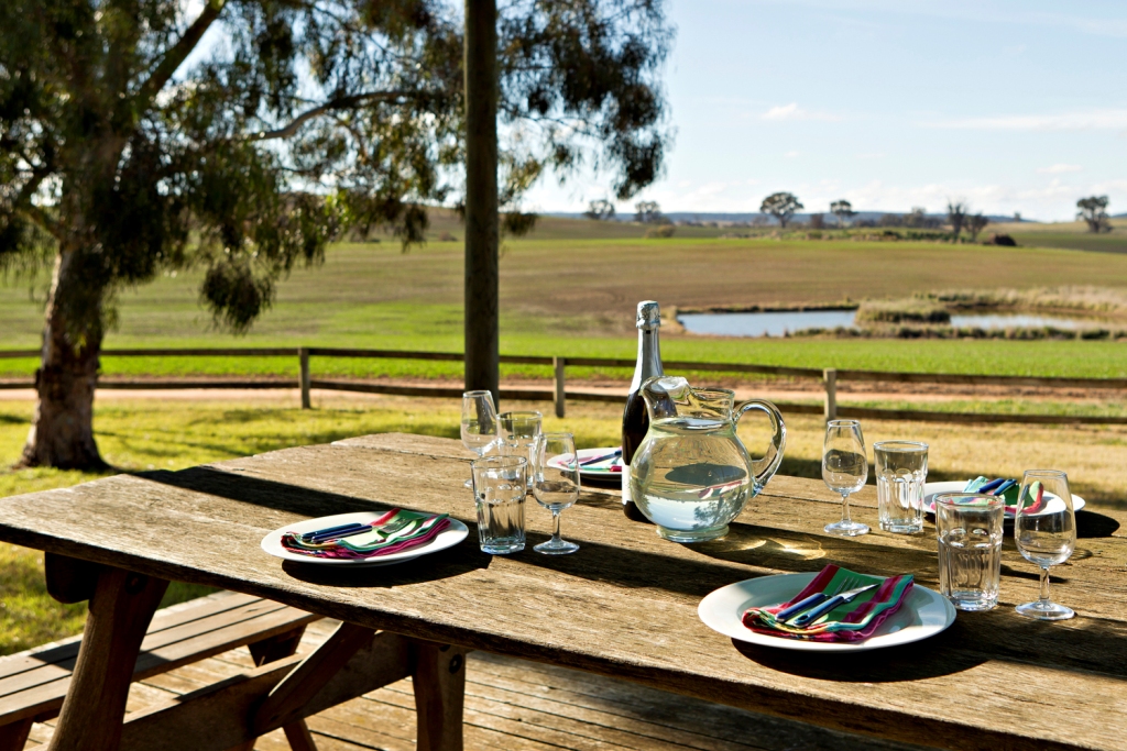 Colenso Country Retreat and Walkers Cottage | lodging | Colenso Rd, Galong NSW 2585, Australia | 0427770697 OR +61 427 770 697