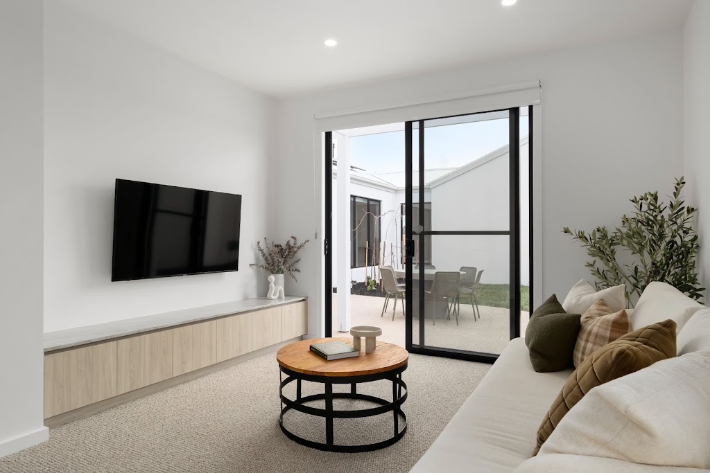 Hudson Ridge Display Home - Flinders 29 | 104 Watercourse Ave, Lara VIC 3212, Australia | Phone: (03) 5243 6120