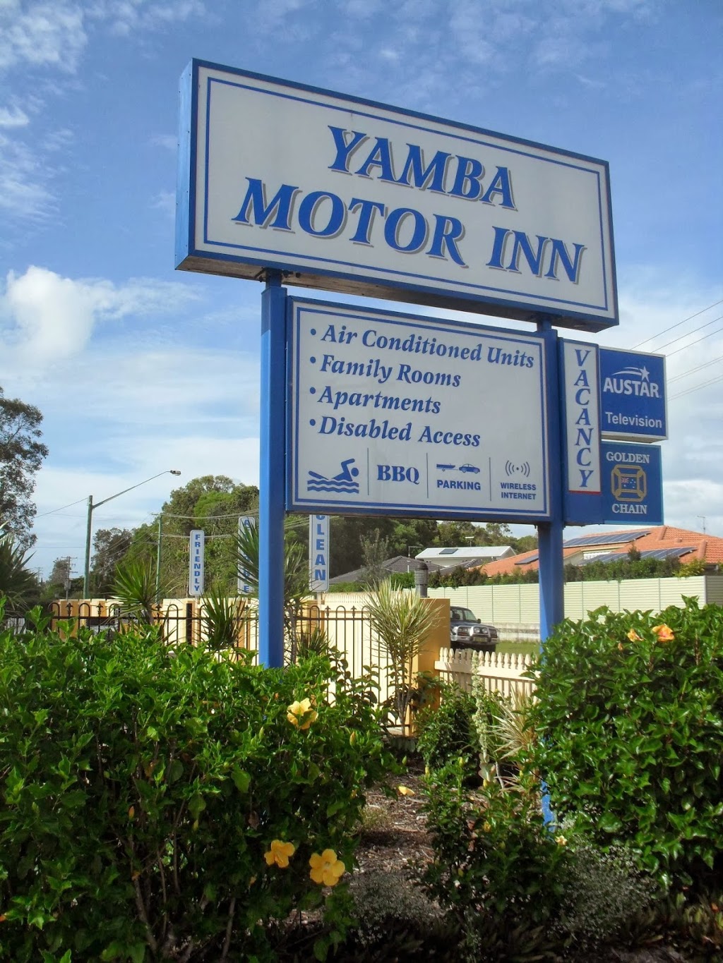 Yamba Motor Inn | lodging | 81 Yamba Rd, Yamba NSW 2464, Australia | 0266461122 OR +61 2 6646 1122