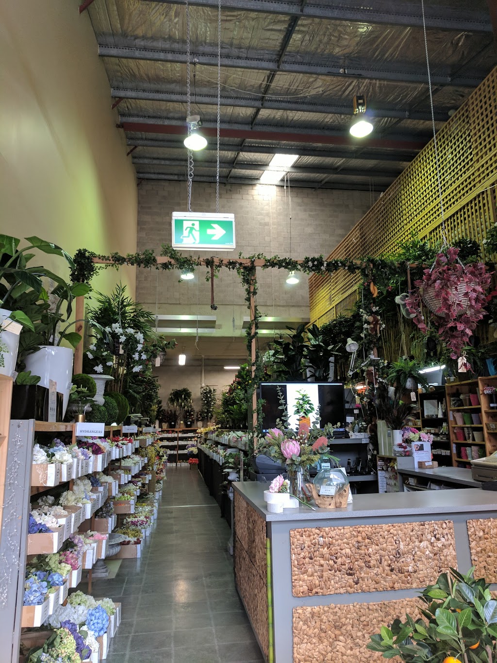 Flowerama | 27/8 Gladstone Rd, Castle Hill NSW 2154, Australia | Phone: (02) 9680 2320