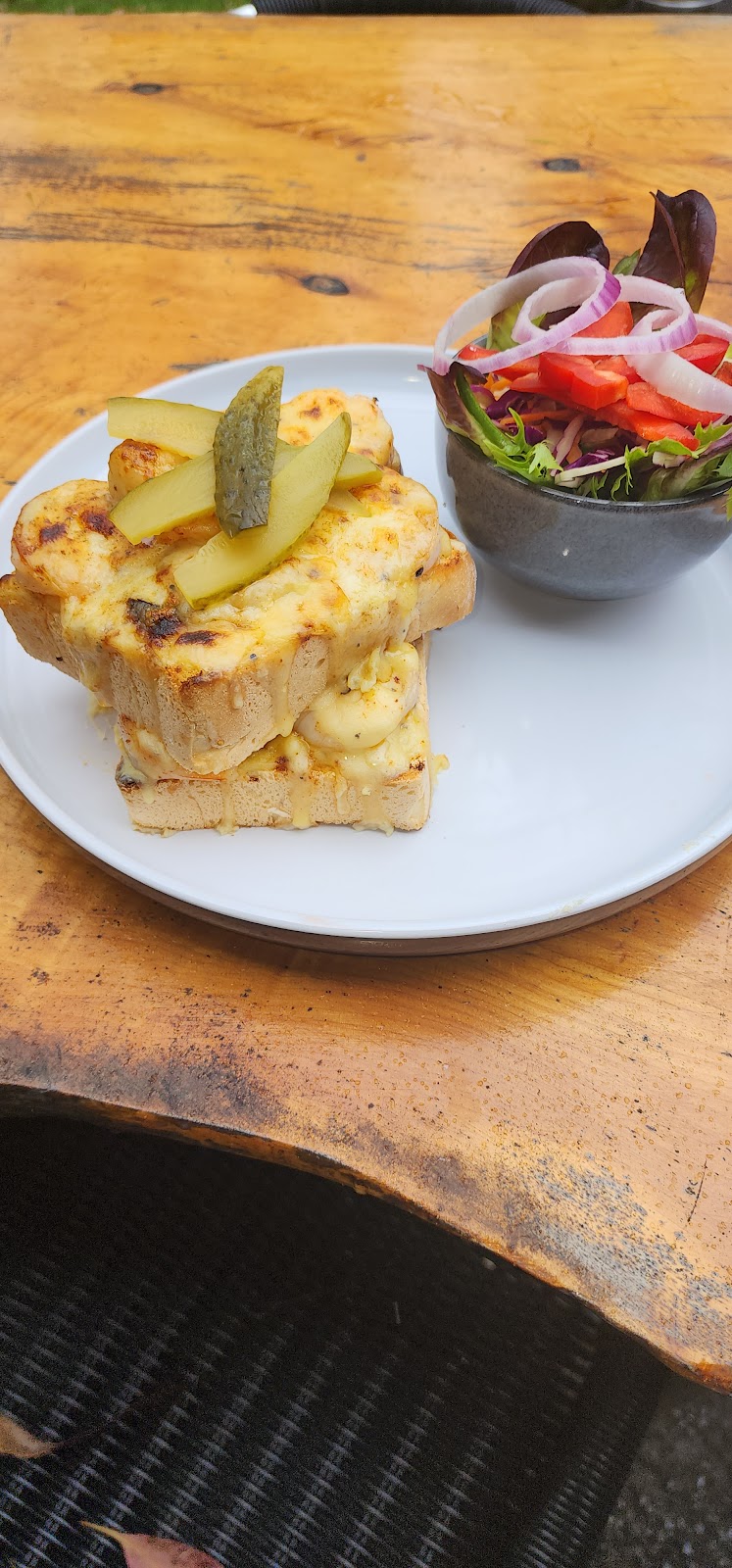 Tracks Cafe The Island Asc | 8000 Pacific Hwy, Nerong NSW 2324, Australia | Phone: 0448 122 890