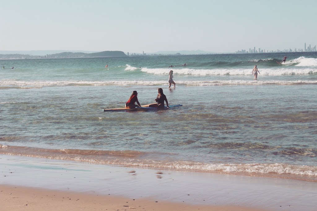 Coolangatta Learn to Surf | (opposite Rainbow Place Appartments on the beach side of Marine Parade), 4/154 Marine Parade, Coolangatta QLD 4225, Australia | Phone: 0417 191 629