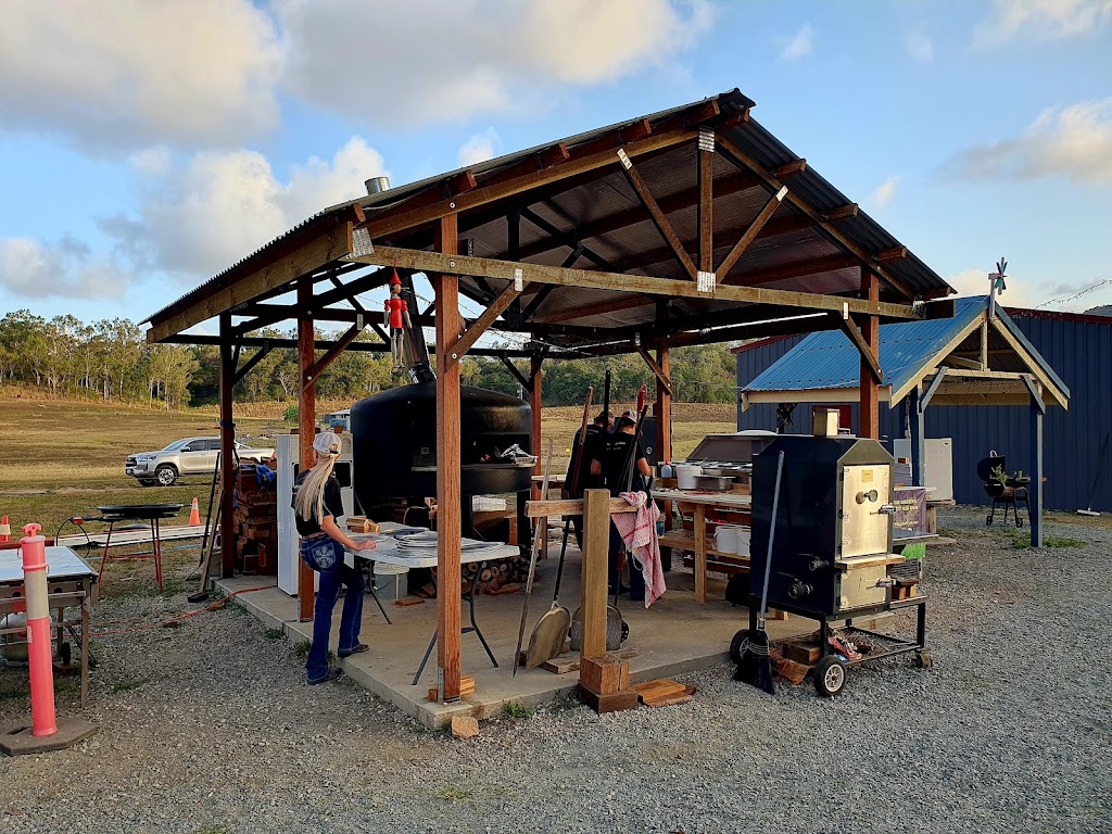 Mount Jukes Family Farm | 1000 Kuttabul Mount Jukes Rd, Mount Jukes QLD 4740, Australia | Phone: 0417 928 099
