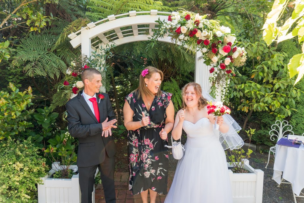 Lisa Newman Marriage Celebrant | 76 Sandells Rd, Tecoma VIC 3160, Australia | Phone: 0421 776 531