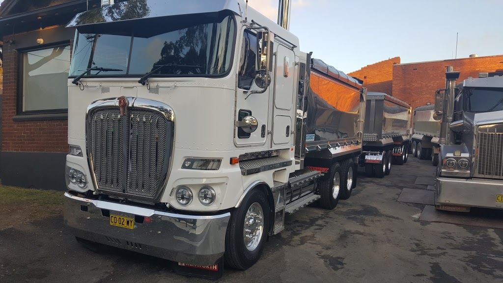 Royale Truck Services | car wash | 231/241 Cowpasture Rd, Wetherill Park NSW 2164, Australia | 1300500002 OR +61 1300 500 002