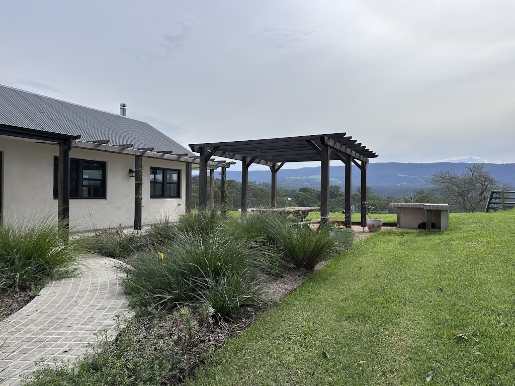 Figtree Cottage of Milton | 98 Little Frst Rd, Little Forest NSW 2538, Australia | Phone: 0414 313 157
