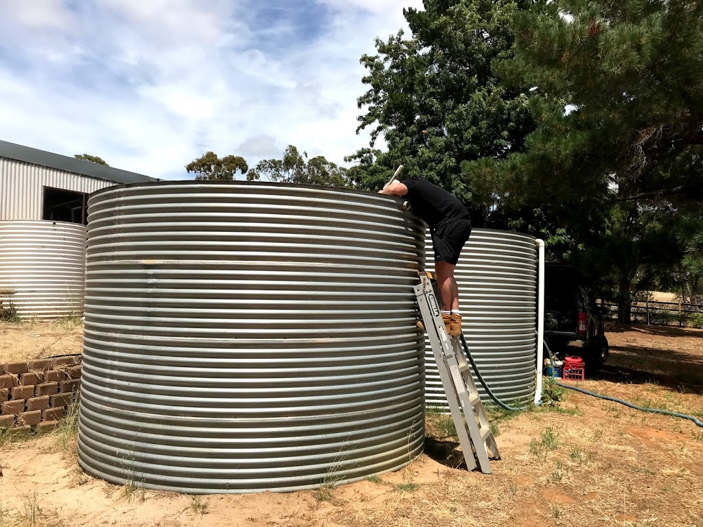 Magic Touch Tank Cleaning And Garden Care |  | 94 Fiddlewood Dr, Freeling SA 5327, Australia | 0417839801 OR +61 417 839 801