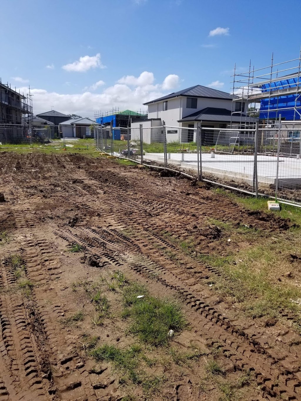 ONTRACK Earthmoving & Demolition | general contractor | Kerry Rd, Schofields NSW 2762, Australia | 0405434348 OR +61 405 434 348