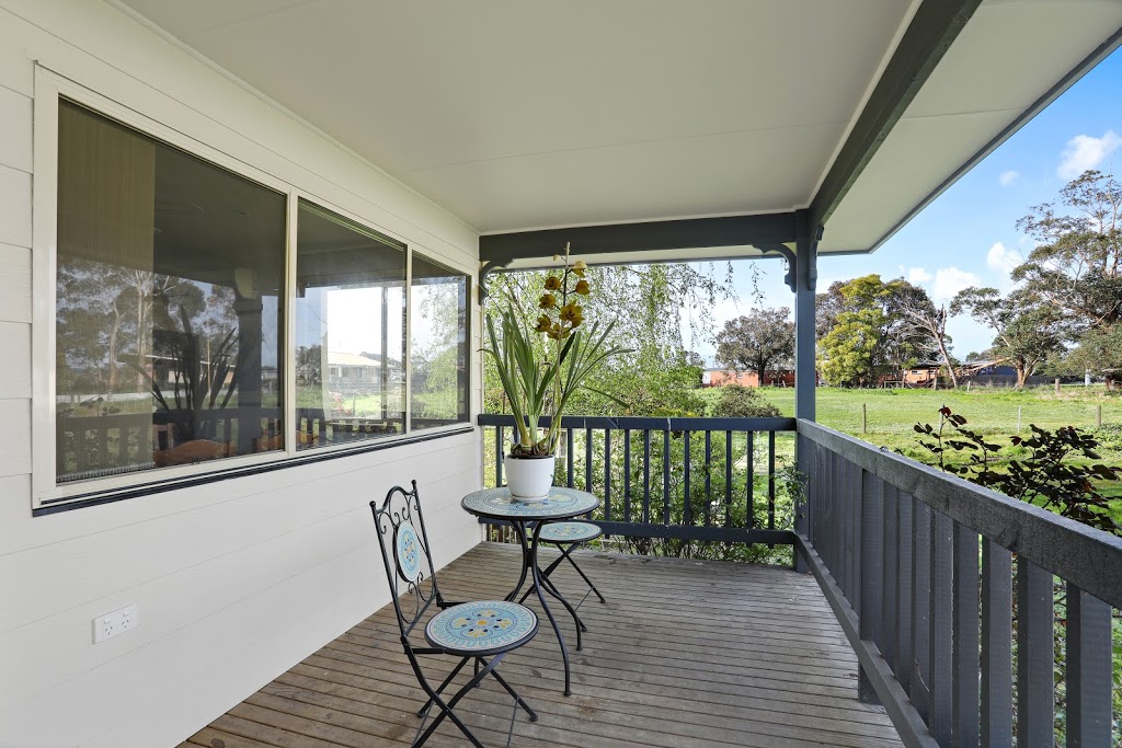 Yarragon 4 Bedroom House in Gippsland | 38 Hazeldean Rd, Yarragon VIC 3823, Australia | Phone: 0451 316 388
