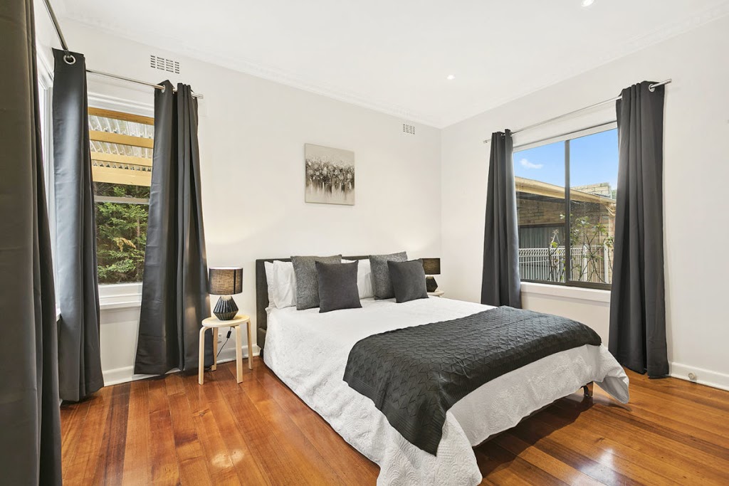 Holiday Home Melbourne | 315 South Rd, Brighton East VIC 3187, Australia | Phone: 0413 842 653