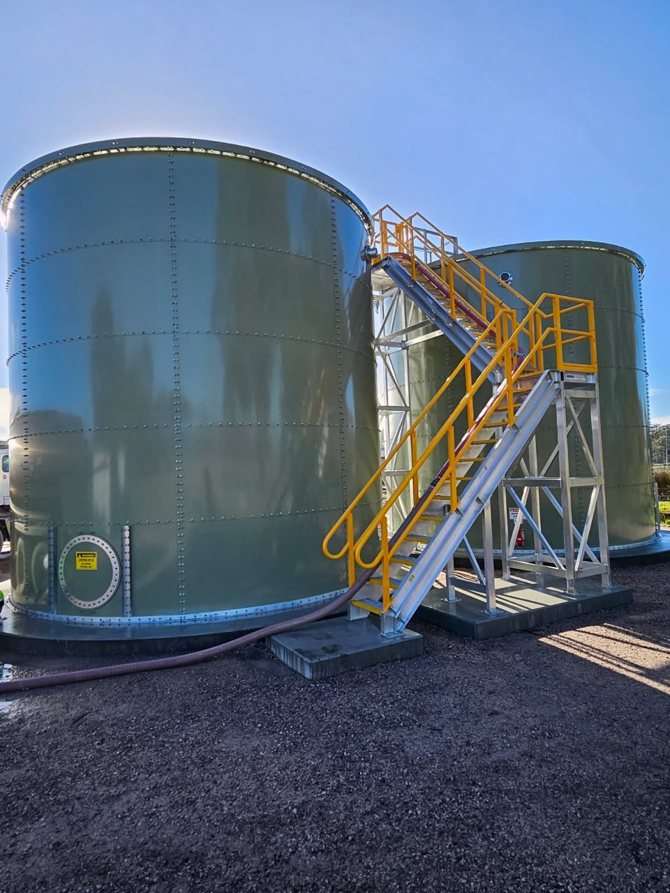 Apex Tanks | 22 Industrial Dr, Pakenham VIC 3810, Australia | Phone: (03) 8797 3894