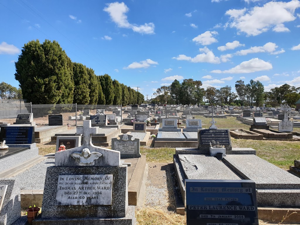 Uralla Cemetery New | Kingstown Rd, Uralla NSW 2358, Australia