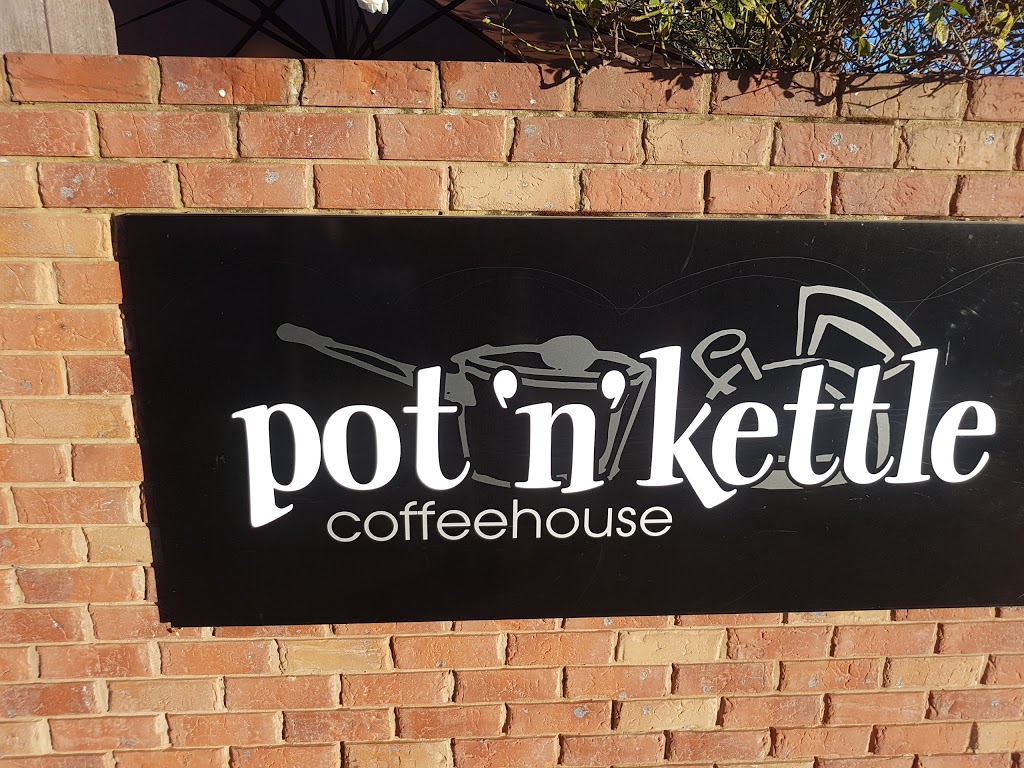 Pot n Kettle Coffee House | cafe | 10 Blake St, Wagga Wagga NSW 2650, Australia | 0269213340 OR +61 2 6921 3340