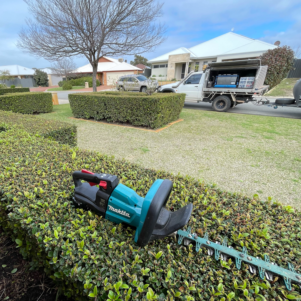 Momentum Mowing Services | general contractor | 65 Pinegrove Drive, Ellenbrook WA 6069, Australia | 0419947580 OR +61 419 947 580