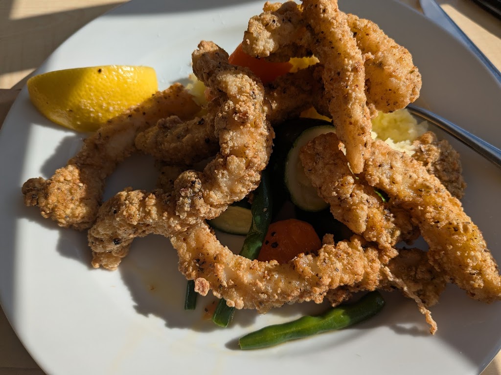The Recky | 3957 The Lakes Way, Elizabeth Beach NSW 2428, Australia | Phone: (02) 6554 0207