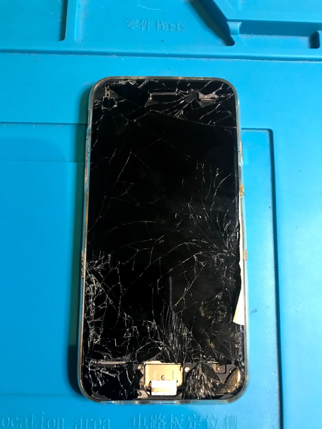 Whitsunday iPhone Screen Repairs-Airlie Beach # 1 iPhone Repaire | store | 2/61 Country Rd, Cannonvale QLD 4802, Australia | 0419706969 OR +61 419 706 969