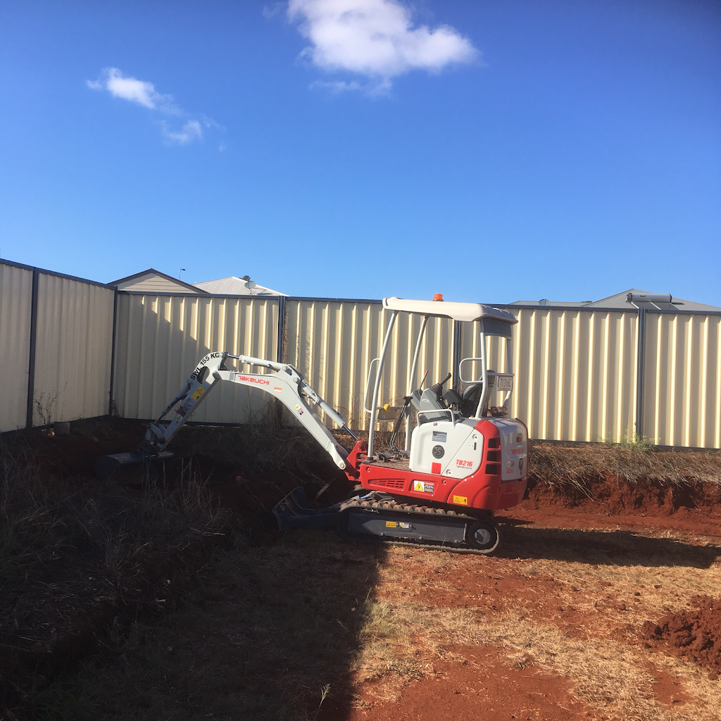 OFFYAROKA Mini Excavator Hire | general contractor | 5 Fleming St, Nanango QLD 4615, Australia | 0411715069 OR +61 411 715 069