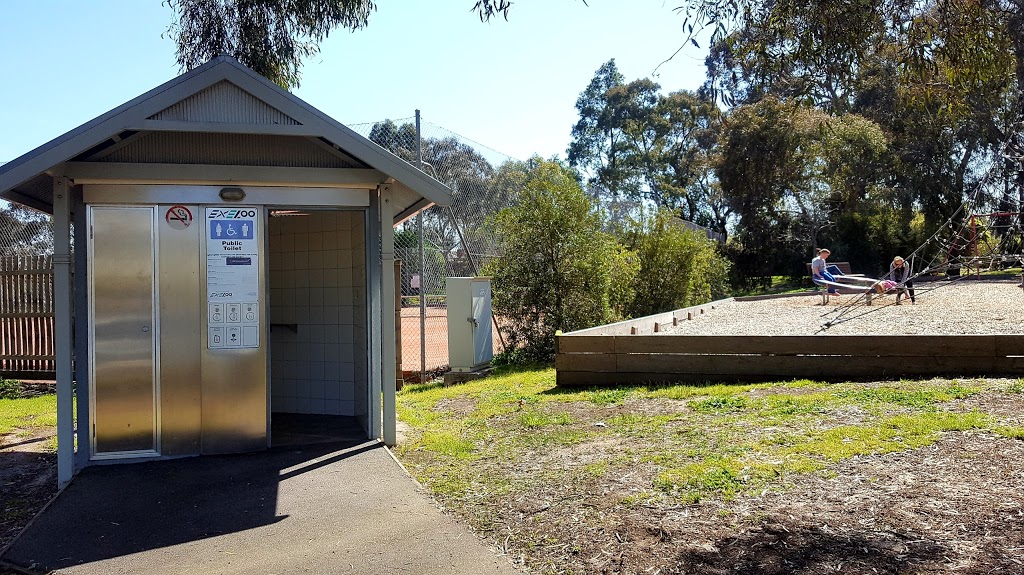 Treyvaud Memorial Park | park | Malvern East VIC 3145, Australia