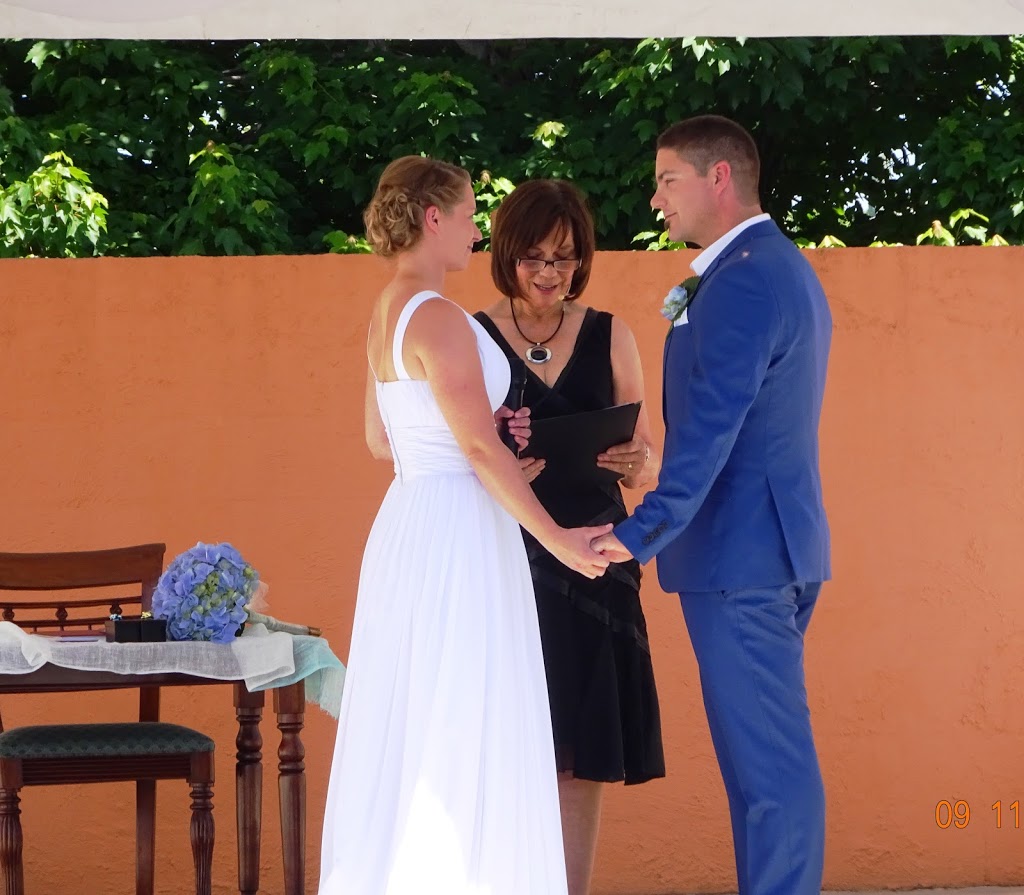 Yvonne McPhie Marriage Celebrant |  | 14 Corella Way, Wodonga VIC 3690, Australia | 0418338241 OR +61 418 338 241
