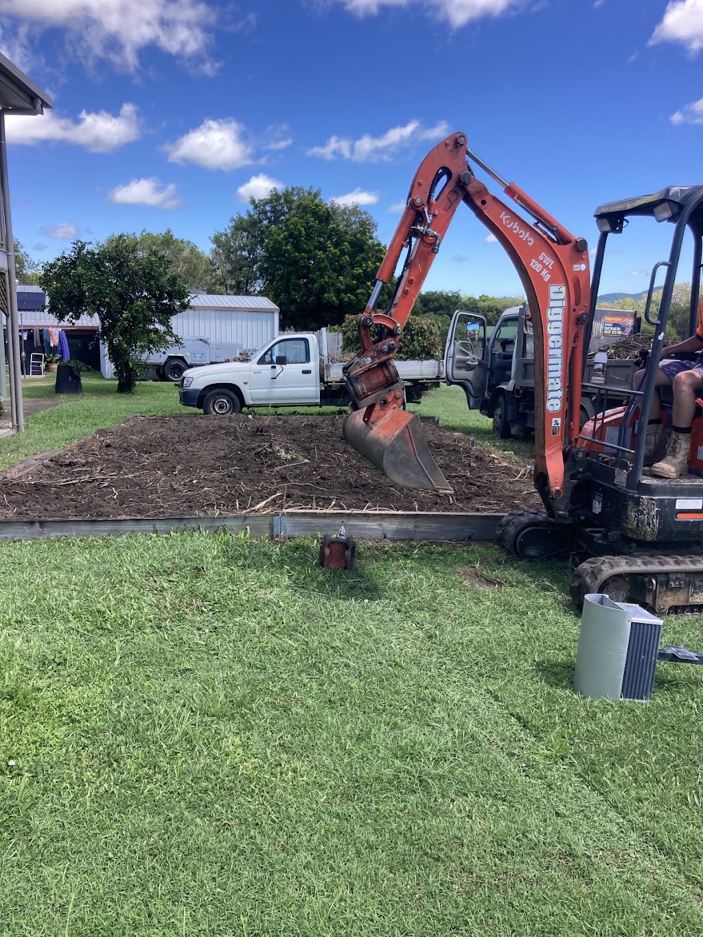 Diggermate Mini Excavator Hire Mackay | 123 Glenella Richmond Rd, Richmond QLD 4740, Australia | Phone: 0447 973 901
