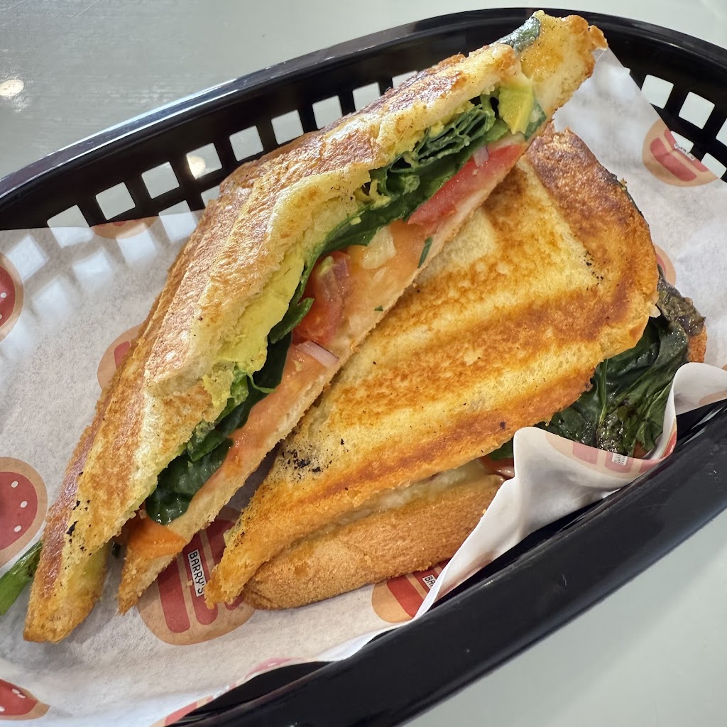 BARRYS - Juice Cafe + Burger Bar | 6 Bridge Rd, Barwon Heads VIC 3227, Australia | Phone: 0455 297 751