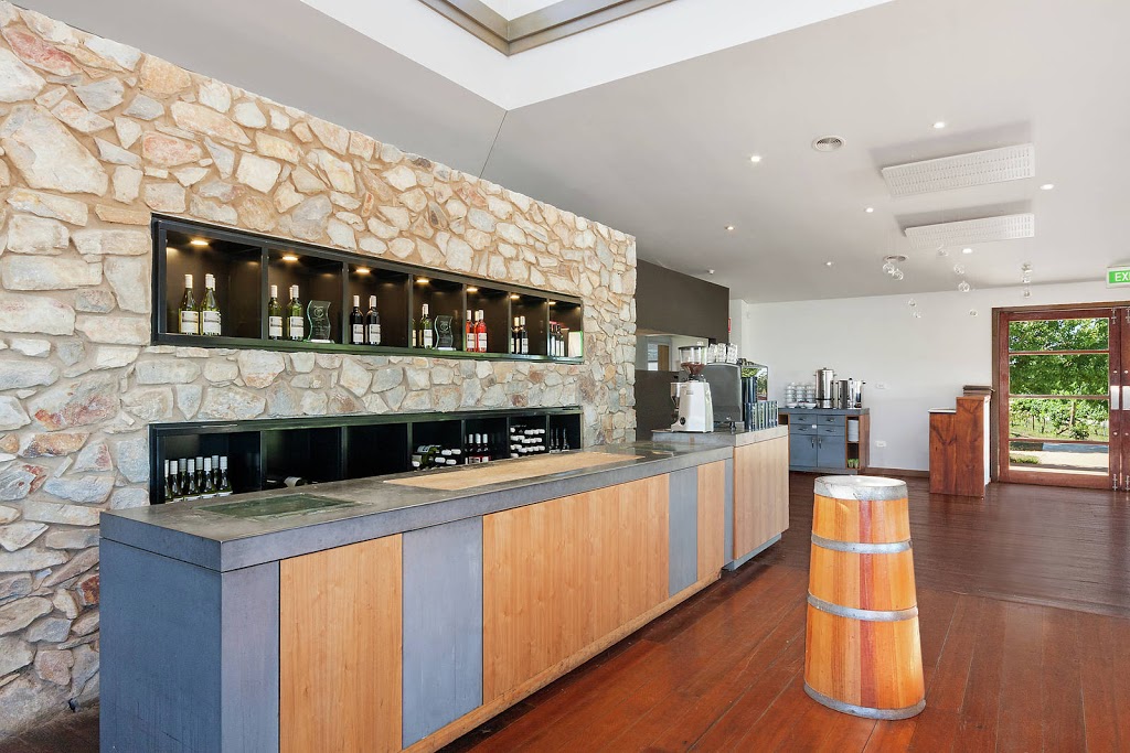 Lake George Winery | restaurant | Federal Hwy, Lake George NSW 2581, Australia | 0248480182 OR +61 2 4848 0182