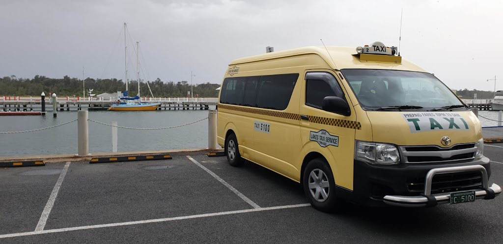 Lakes Taxi Service | 53 Country Club Dr, Lakes Entrance VIC 3909, Australia | Phone: (03) 5155 2555
