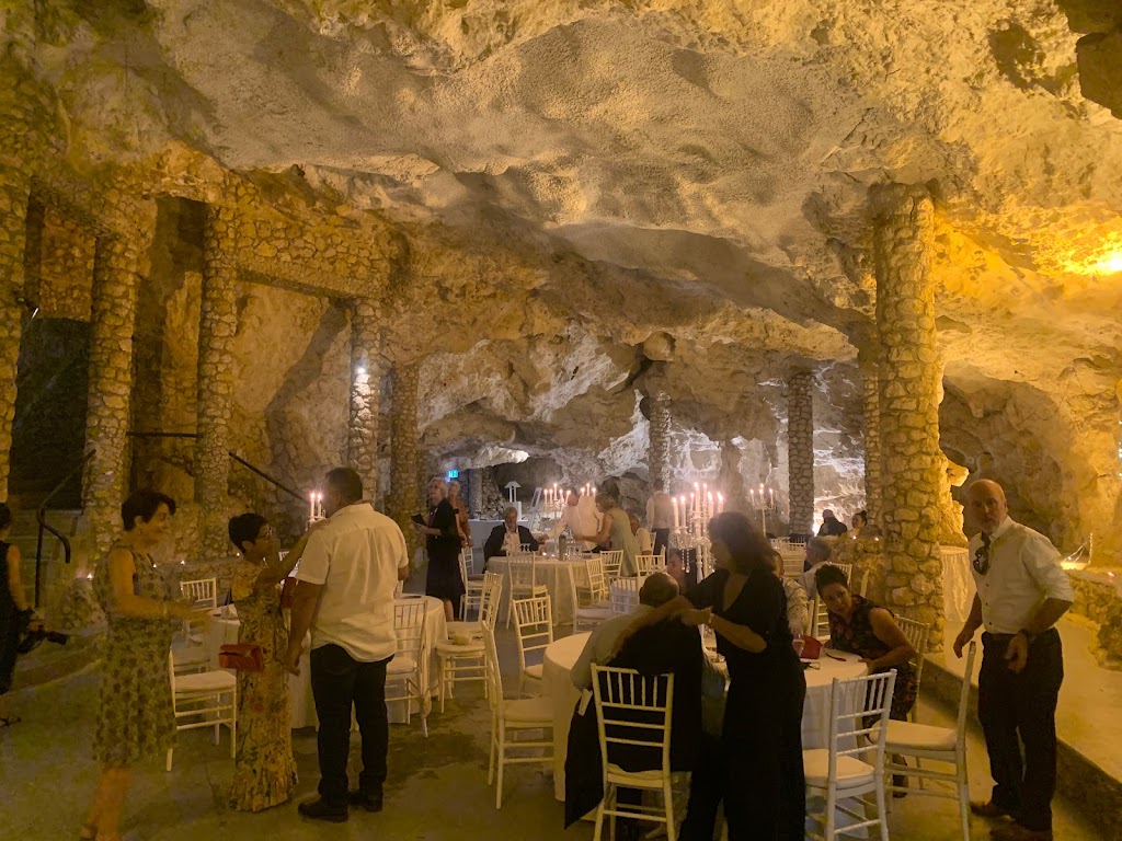 Cabaret Cave - Unnamed Road, Yanchep WA 6035, Australia