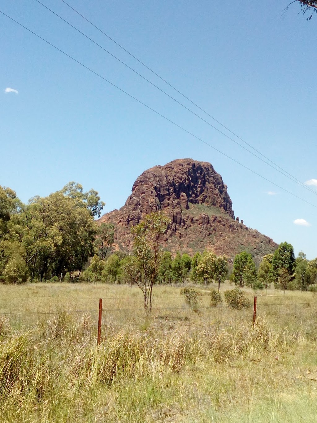 Warrumbungle National Park Visitor Centre | 4261 John Renshaw Pkwy, Warrumbungle NSW 2828, Australia | Phone: (02) 6825 4364