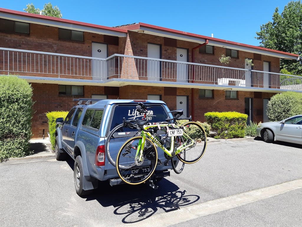 Bogong View Motor Inn | lodging | 35-41 Delany Ave, Bright VIC 3741, Australia | 0357551422 OR +61 3 5755 1422