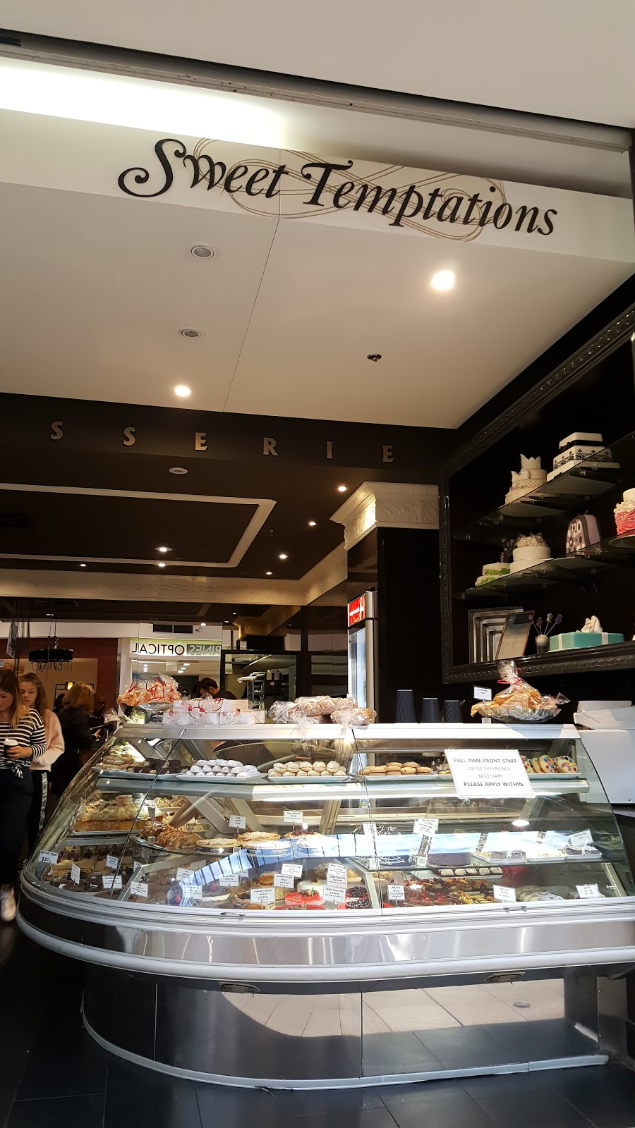 Sweet Temptations Patisserie | bakery | 29/181 Reynolds Rd, Doncaster East VIC 3109, Australia | 0398428151 OR +61 3 9842 8151
