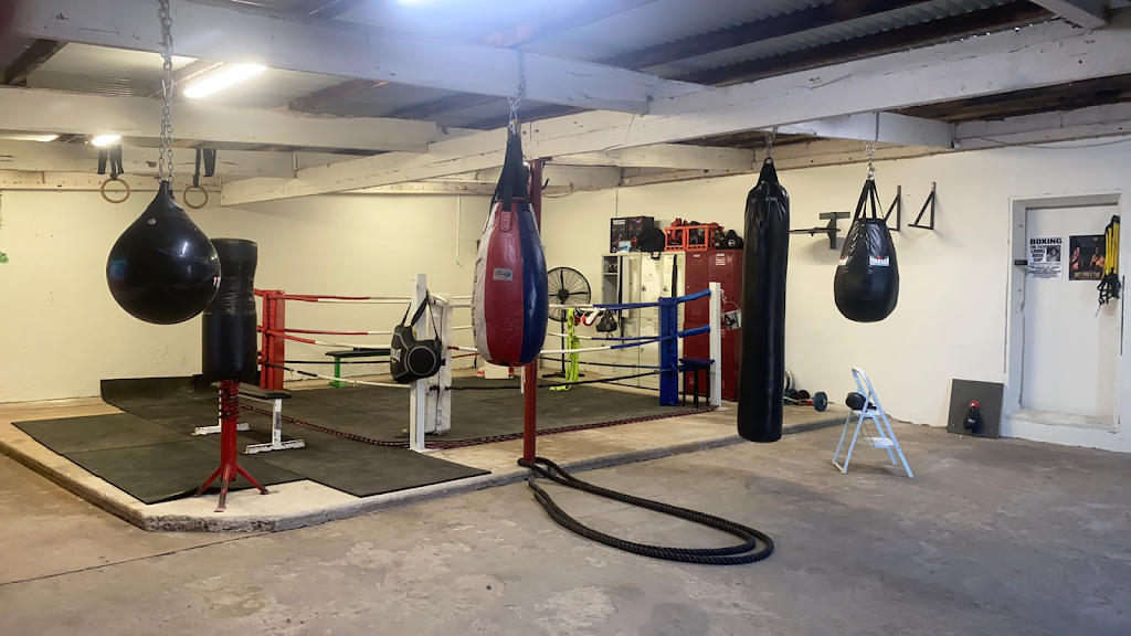 Extreme Boxing Warrnambool | 177 Drummond St, Dennington VIC 3280, Australia | Phone: 0424 674 065