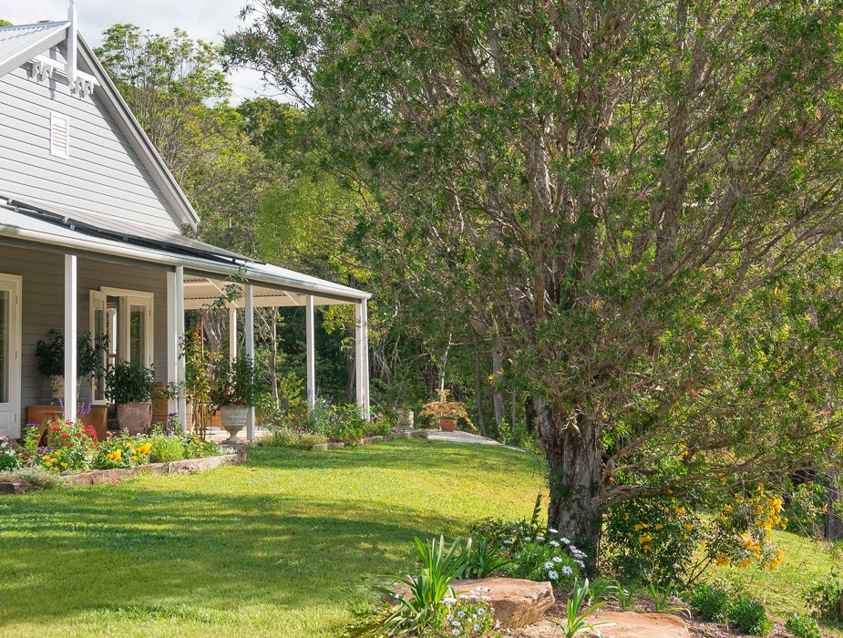 Abelia House Bed and Breakfast | 6/146 Old Bangalow Rd, Byron Bay NSW 2481, Australia | Phone: 0411 888 416