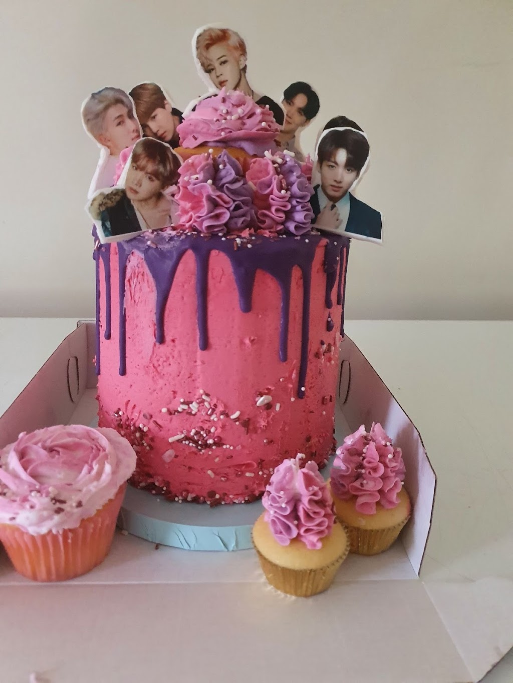 Erins Cupcakes N Cakes | 28 Townsend St, Armadale WA 6112, Australia | Phone: 0497 343 217