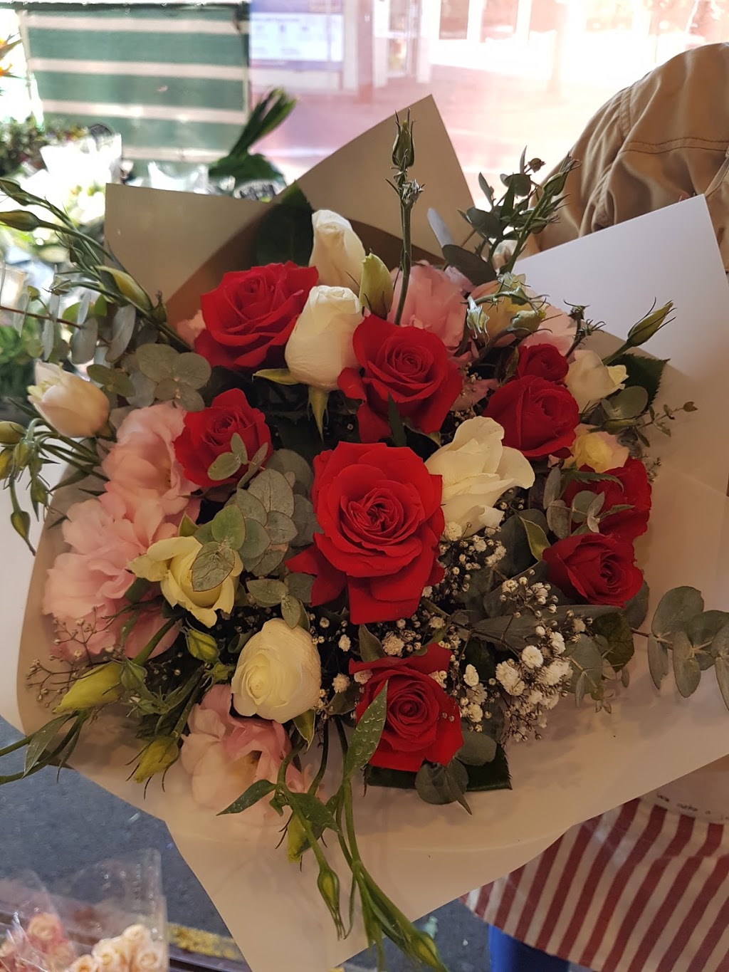 Kent St Flowers | florist | 1 Kent St, Ascot Vale VIC 3032, Australia | 0393725925 OR +61 3 9372 5925