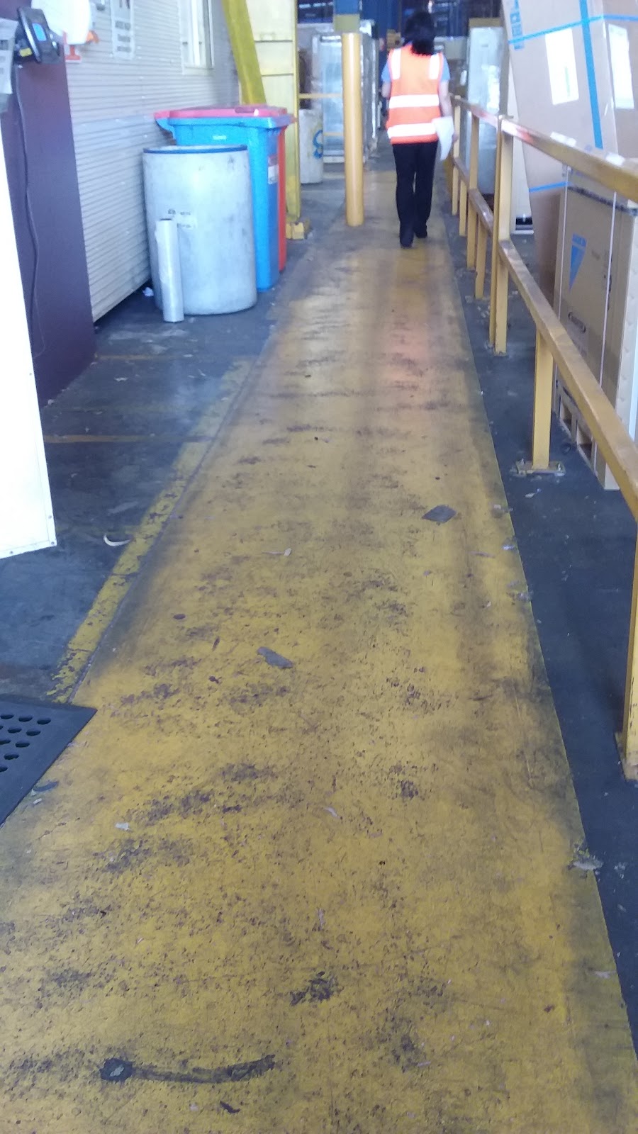 Roving Logistics | Unit 2/3 Helles Ave, Moorebank NSW 2170, Australia | Phone: 1300 765 231